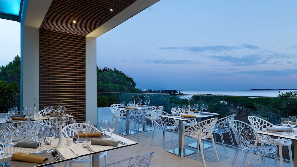 Park Plaza Belvedere Medulin — Restaurant & bars in Medulin, Istria