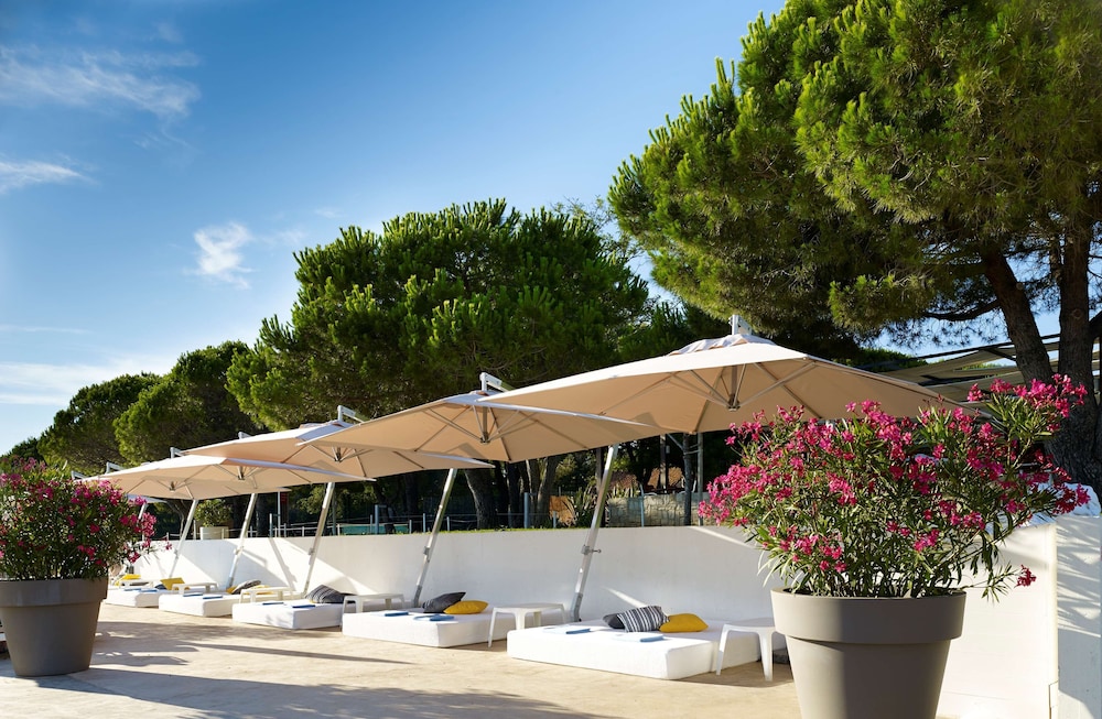 Park Plaza Belvedere Medulin — Swimming pool in Medulin, Istria