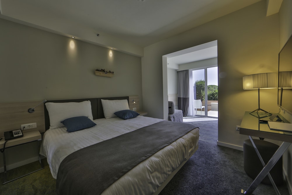 Park Plaza Belvedere Medulin — Hotel rooms in Medulin, Istria