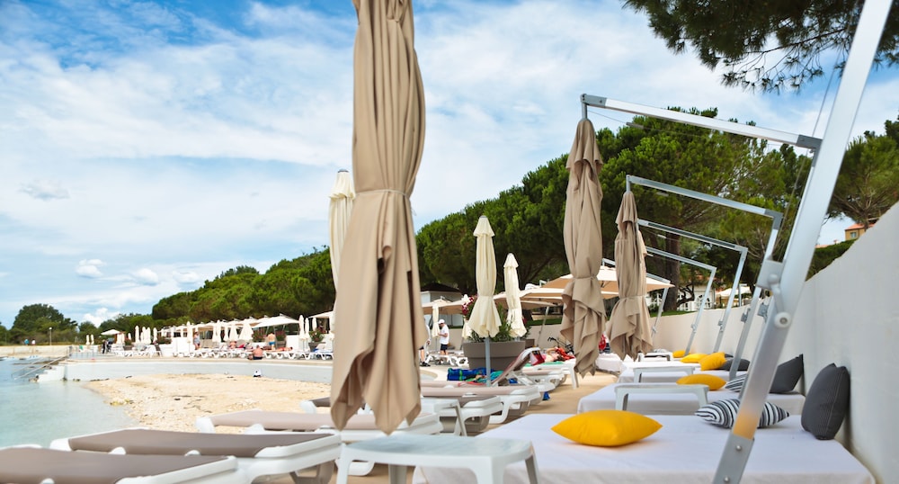 Park Plaza Belvedere Medulin — Beach in Medulin, Istria