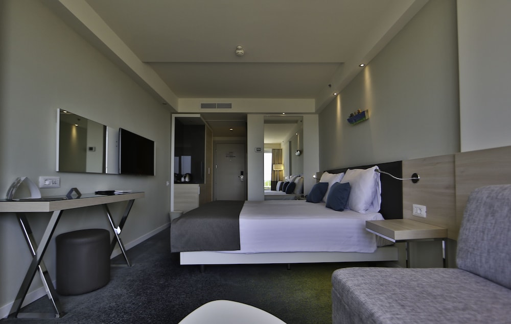 Park Plaza Belvedere Medulin — Hotel rooms in Medulin, Istria