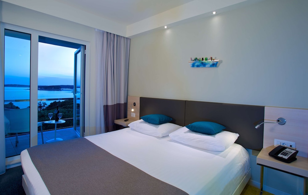 Park Plaza Belvedere Medulin — Hotel rooms in Medulin, Istria