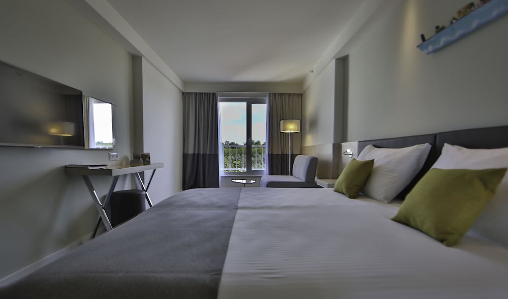 Park Plaza Belvedere Medulin — Hotel rooms in Medulin, Istria
