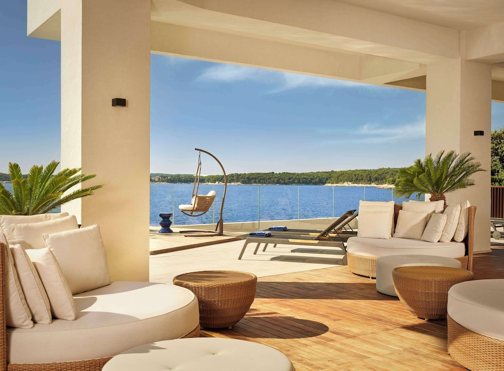 Grand Hotel Brioni Pula A Radisson Collection Hotel — Hotel rooms in Pula, Istria