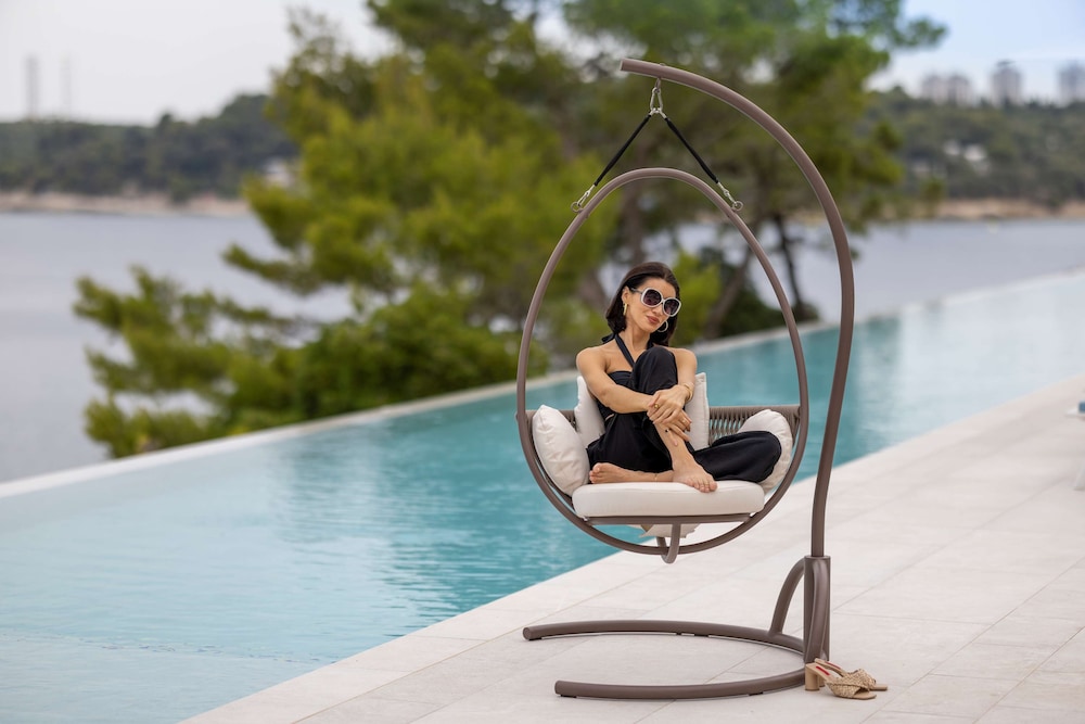 Grand Hotel Brioni Pula A Radisson Collection Hotel — Swimming pool in Pula, Istria