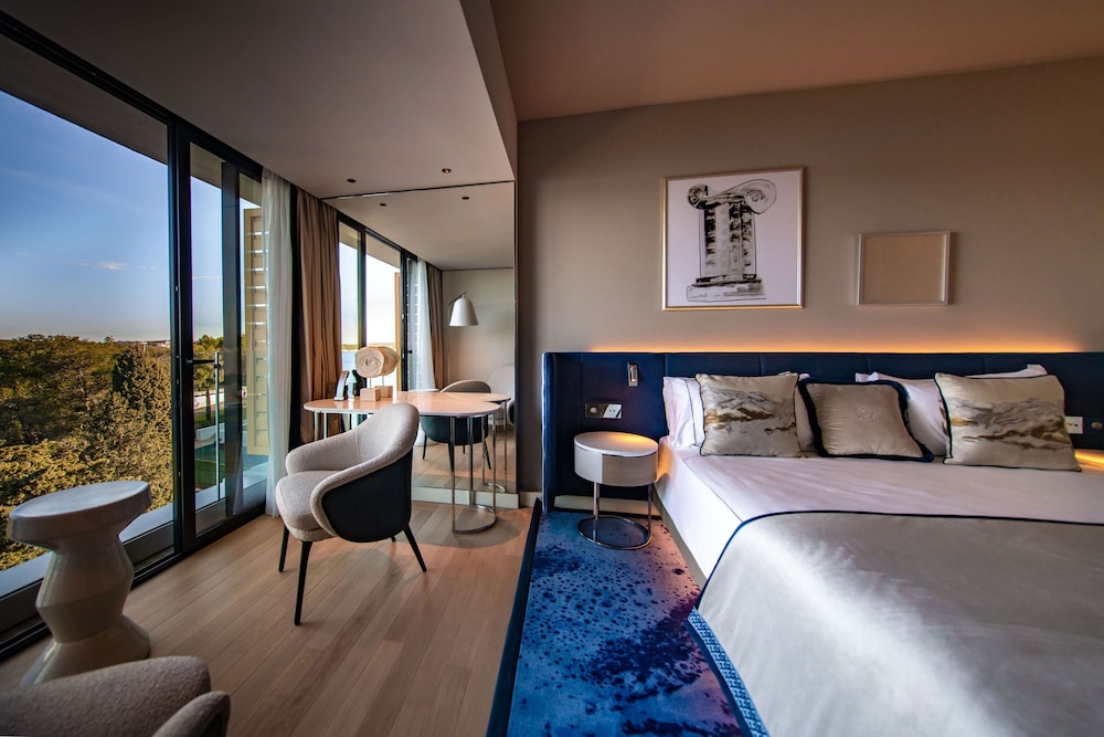 Grand Hotel Brioni Pula A Radisson Collection Hotel — Hotel rooms in Pula, Istria