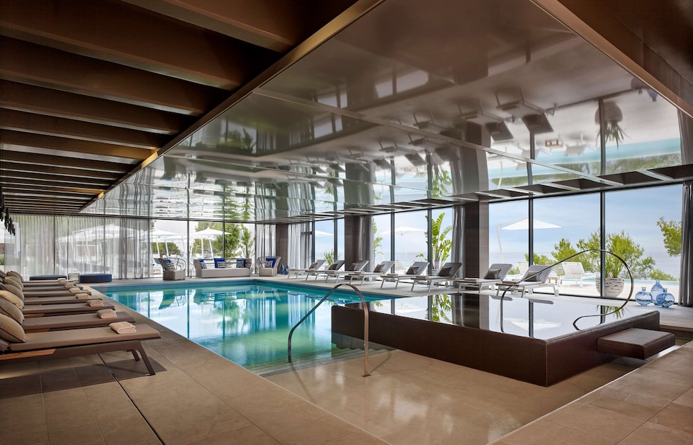 Grand Hotel Brioni Pula A Radisson Collection Hotel — Swimming pool in Pula, Istria