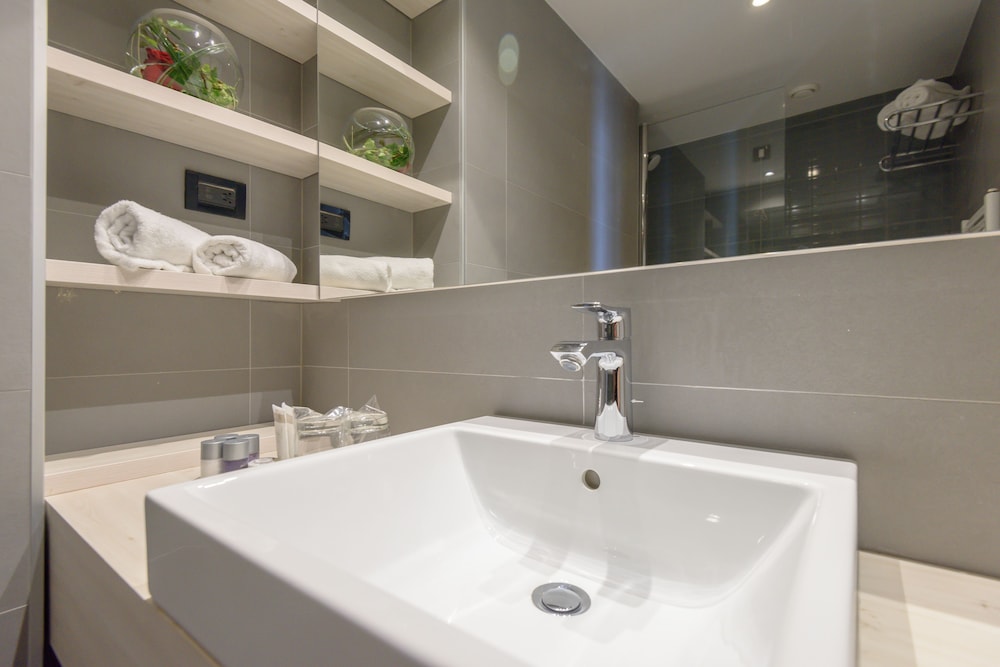 Hotel Kolovare — Hotel rooms in Zadar, Zadar