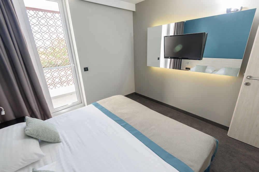 Hotel Kolovare — Hotel rooms in Zadar, Zadar
