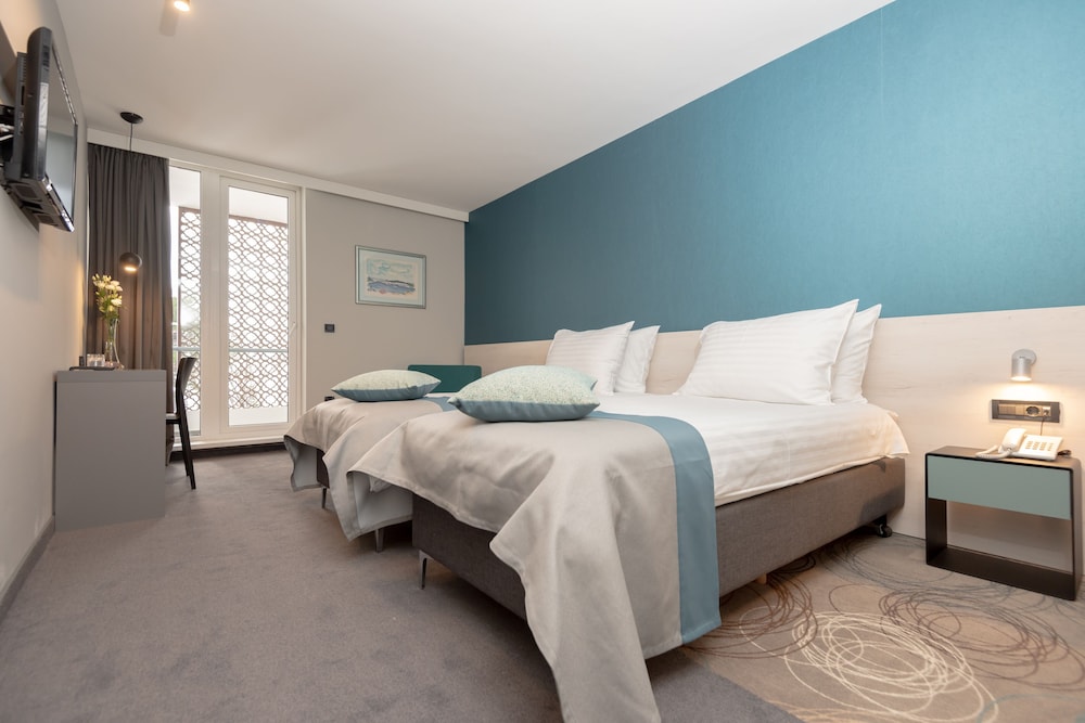 Hotel Kolovare — Hotel rooms in Zadar, Zadar