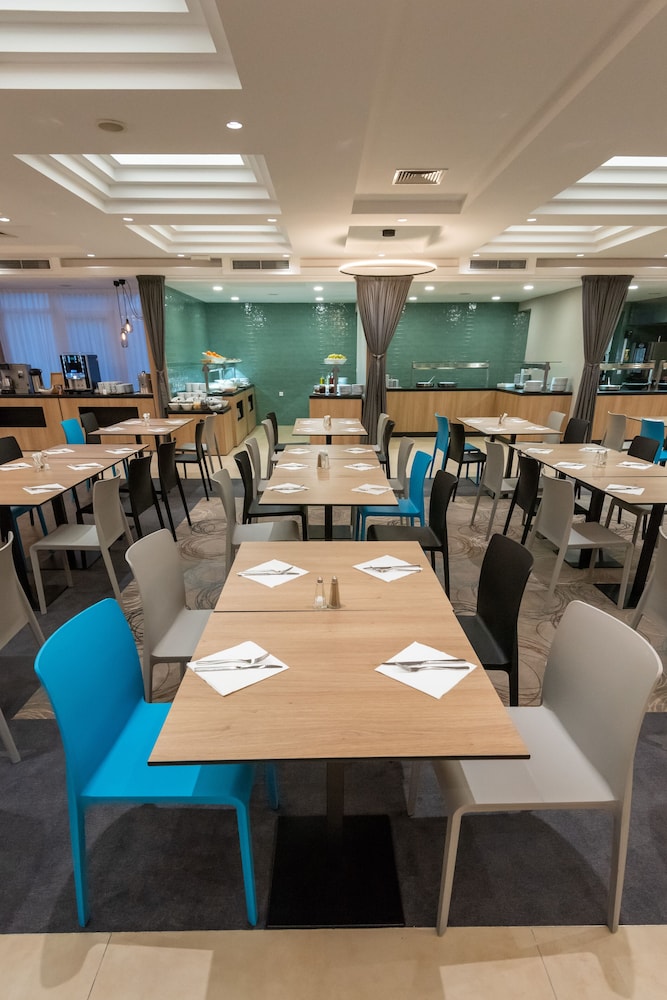 Hotel Kolovare — Restaurant & bars in Zadar, Zadar