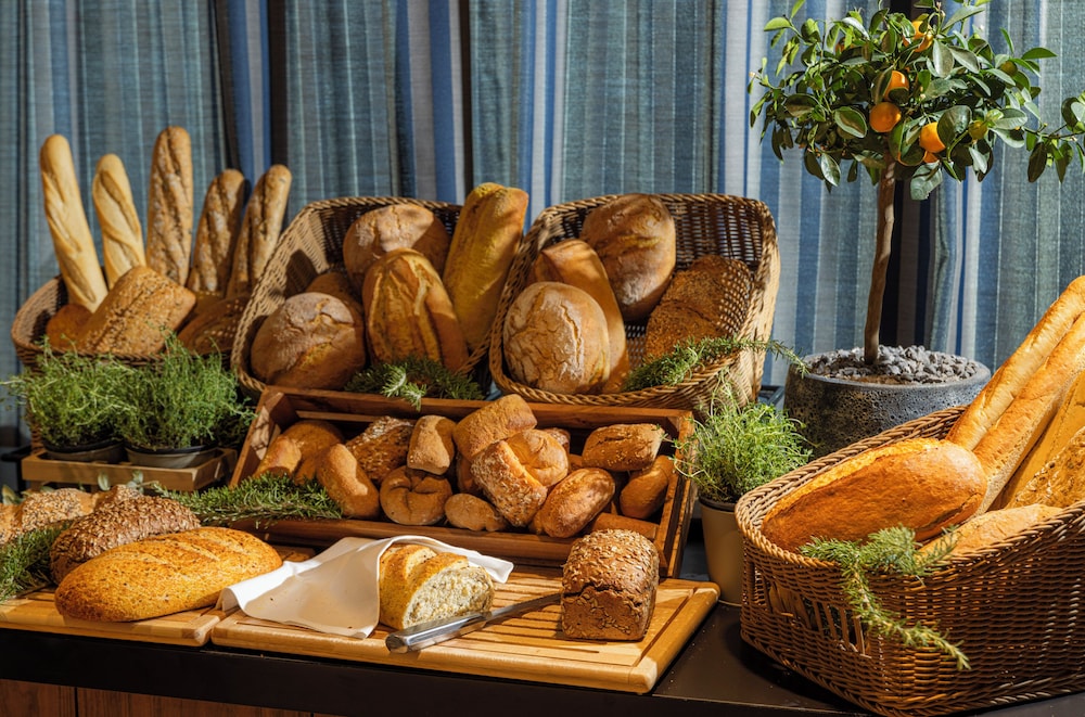 Family Hotel Pagus — Restaurant in Pag, Zadar
