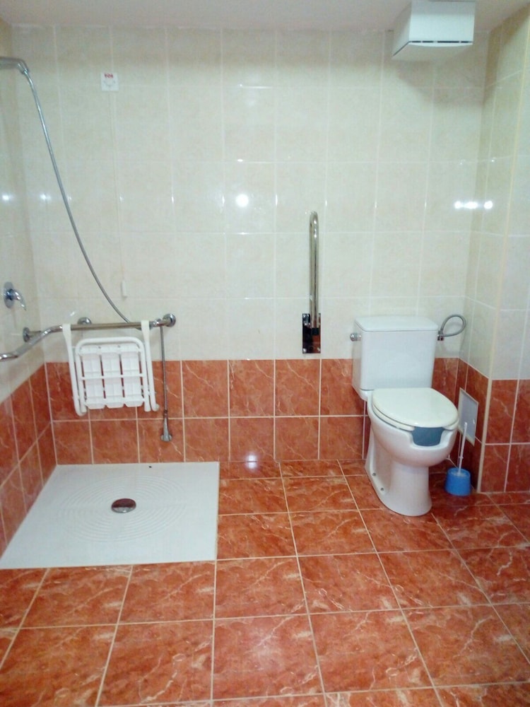 Family Hotel Pagus — Rooms in Pag, Zadar