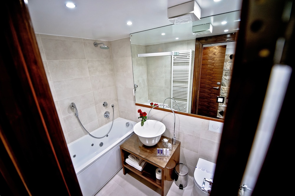 Heritage Jupiter Luxury Hotel — Hotel rooms in Split, Split-Dalmatia