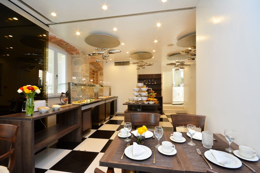 Heritage Jupiter Luxury Hotel — Restaurant & bars in Split, Split-Dalmatia
