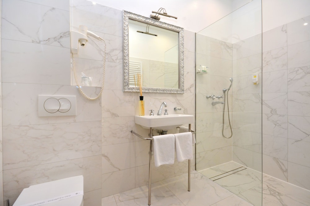 Heritage Jupiter Luxury Hotel — Hotel rooms in Split, Split-Dalmatia