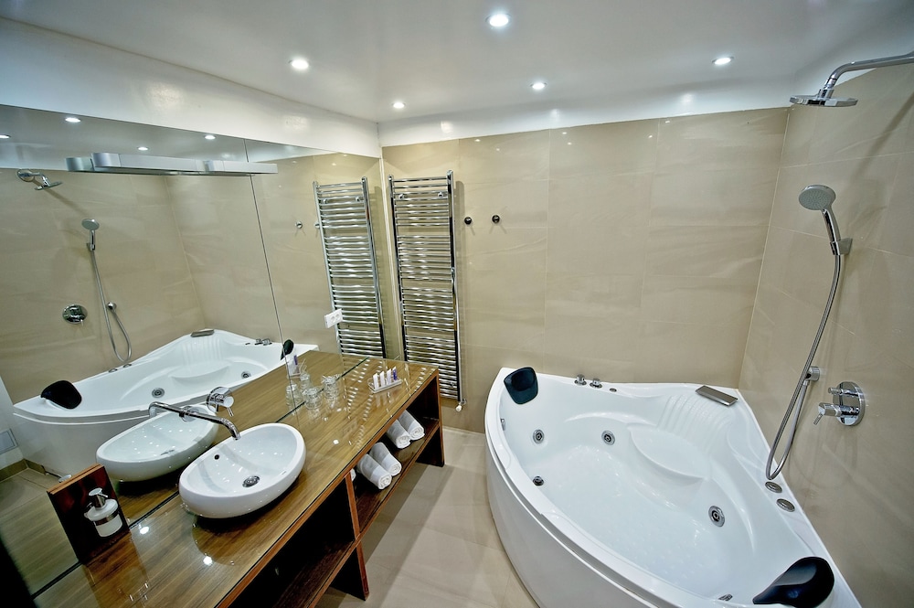 Heritage Jupiter Luxury Hotel — Hotel rooms in Split, Split-Dalmatia