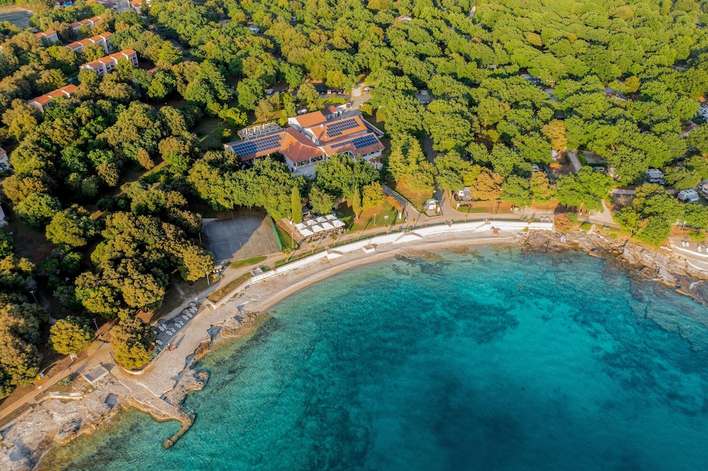 Solaris Residence - Naturist — Beach in Tar, Istria