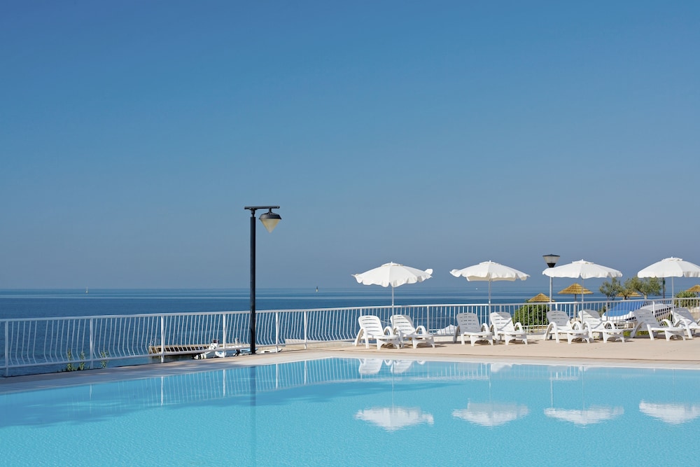 Solaris Residence - Naturist — Swimming pool in Tar, Istria
