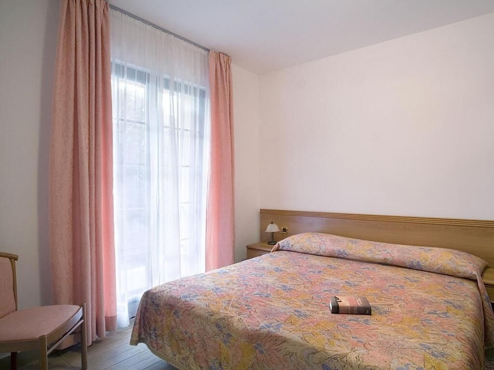 Solaris Residence - Naturist — Hotel rooms in Tar, Istria