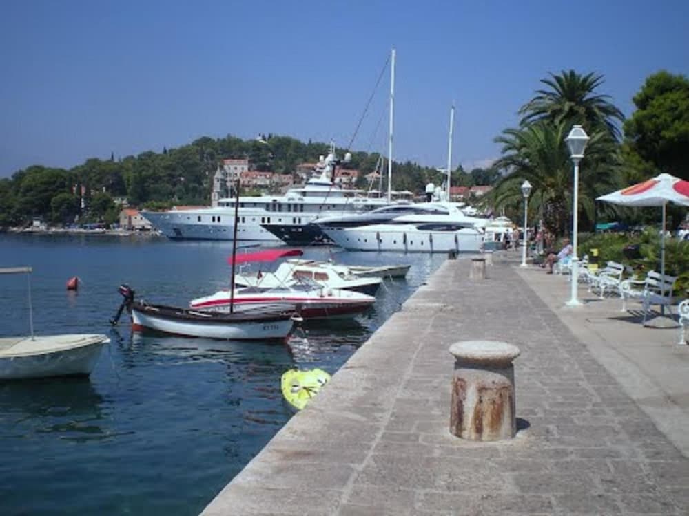 Villa Royal — Attractions in the area in Konavle, Dubrovnik-Neretva