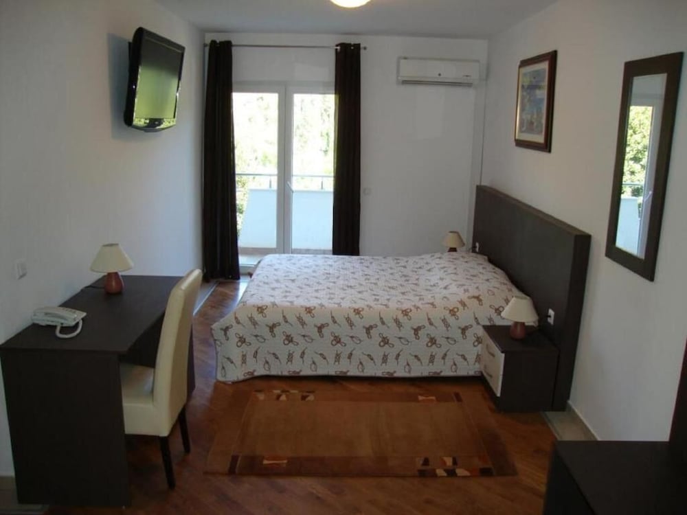 Villa Royal — Hotel rooms in Konavle, Dubrovnik-Neretva