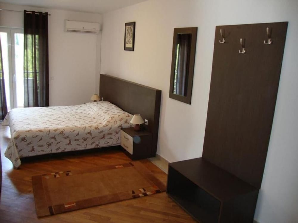 Villa Royal — Hotel rooms in Konavle, Dubrovnik-Neretva