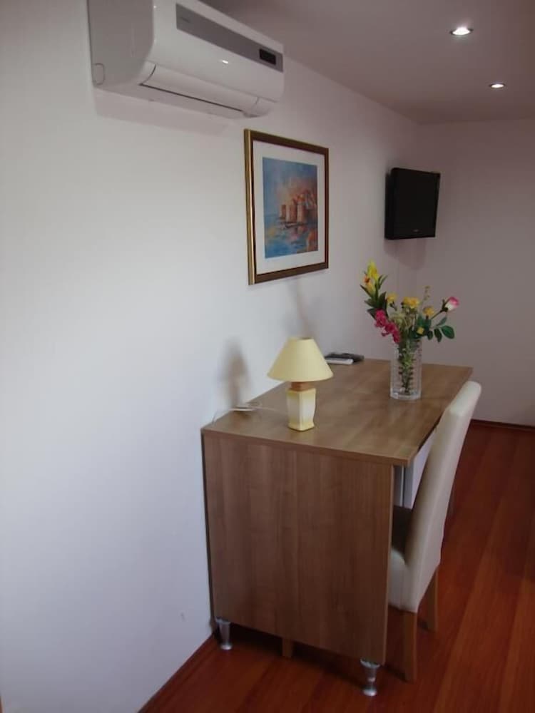 Villa Royal — Hotel rooms in Konavle, Dubrovnik-Neretva