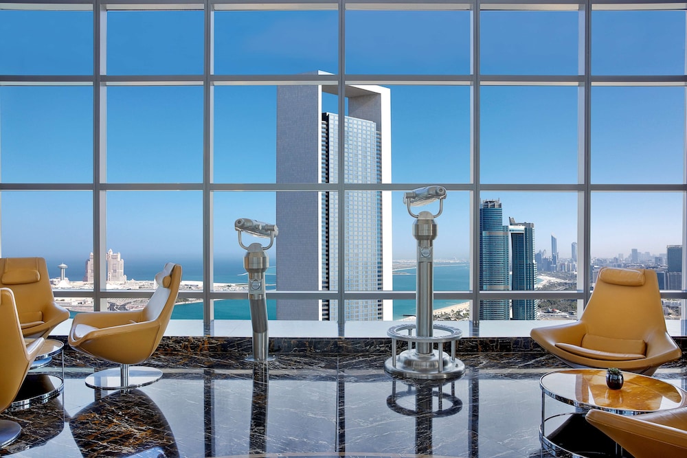 Conrad Abu Dhabi Etihad Towers — Attractions in the area in Abu Dhabi