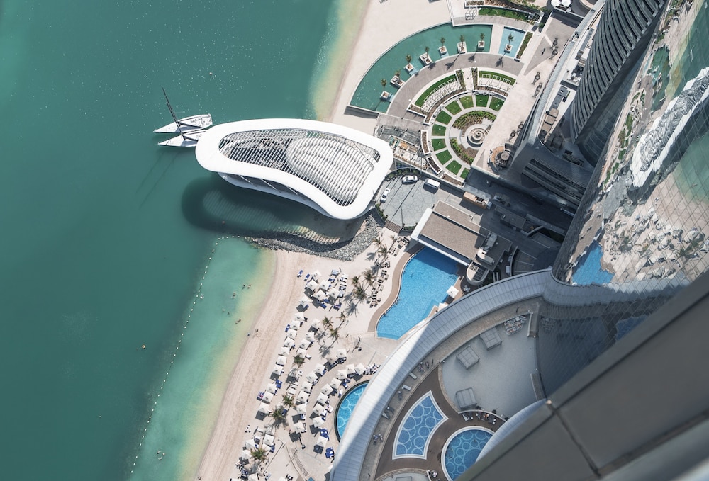 Conrad Abu Dhabi Etihad Towers — Beach in Abu Dhabi