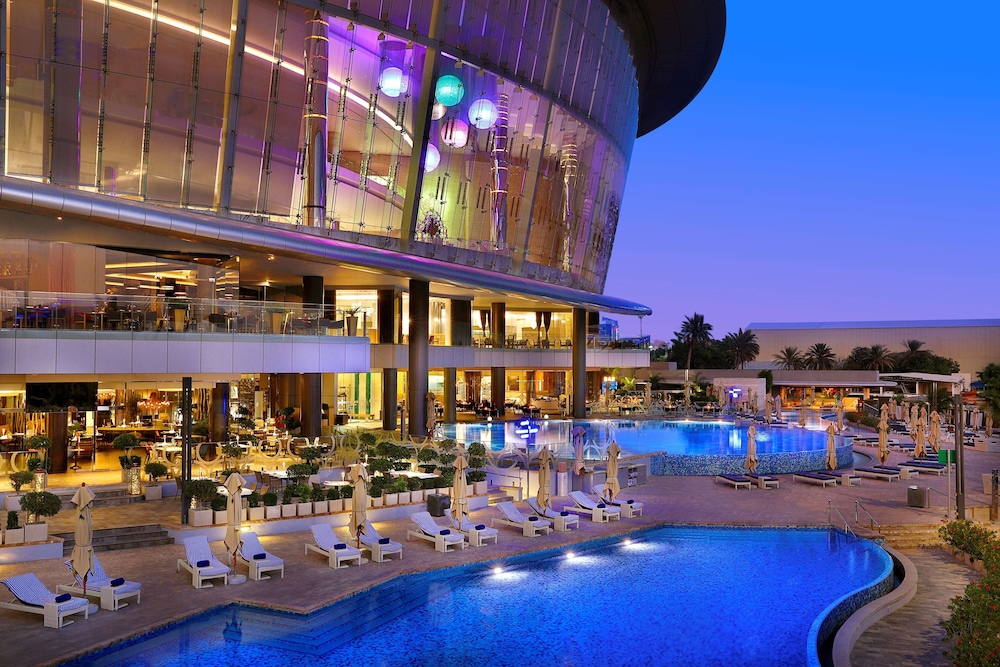 Conrad Abu Dhabi Etihad Towers — Hotel building in Abu Dhabi