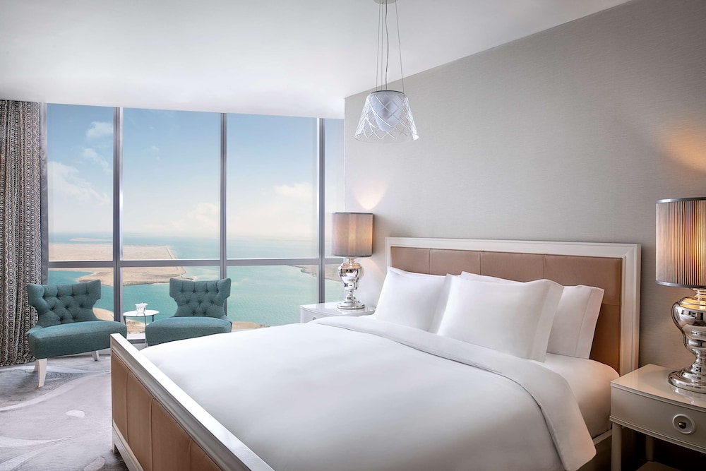 Conrad Abu Dhabi Etihad Towers — Hotel rooms in Abu Dhabi