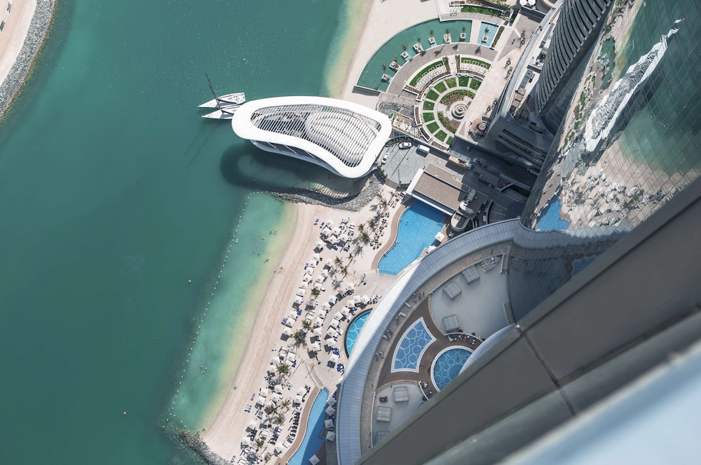 Conrad Abu Dhabi Etihad Towers — Beach in Abu Dhabi