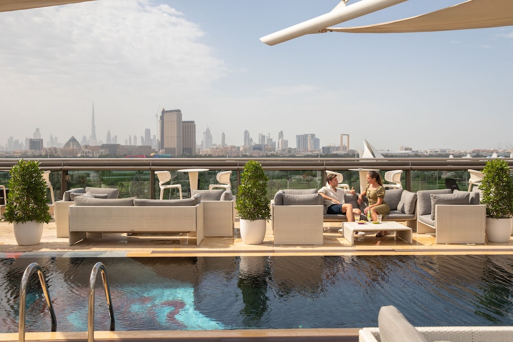 The Creekside Hotel Dubai an Accor Hotel — Swimming pool in Dubai