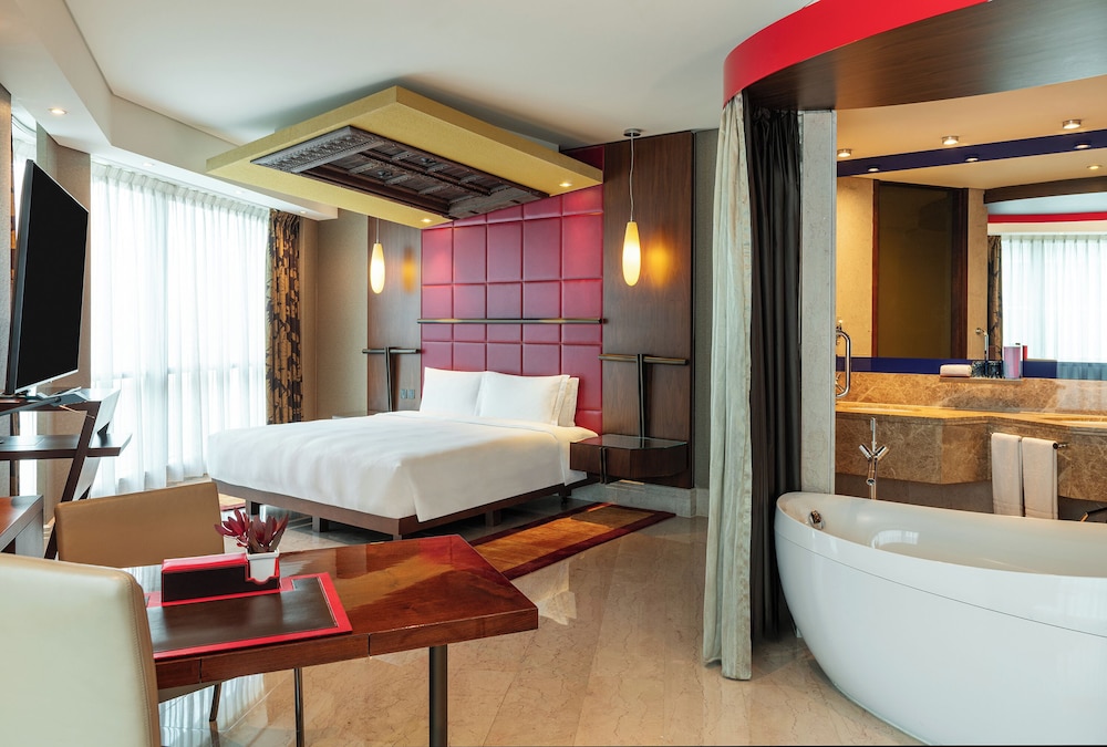The Creekside Hotel Dubai an Accor Hotel — Hotel rooms in Dubai