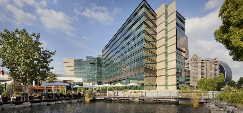 The Creekside Hotel Dubai an Accor Hotel — Hotel building in Dubai