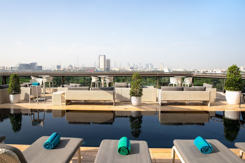 The Creekside Hotel Dubai an Accor Hotel — Swimming pool in Dubai