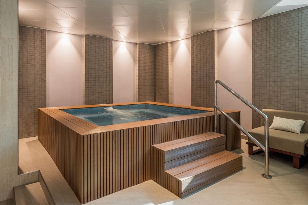 The Creekside Hotel Dubai an Accor Hotel — Spa in Dubai