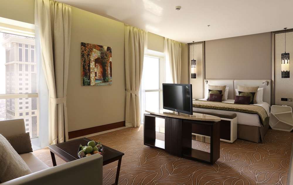 The Tower Plaza Hotel — Rooms in Dubai