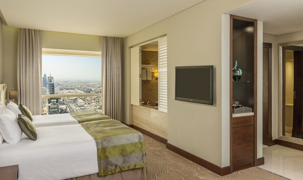 The Tower Plaza Hotel — Rooms in Dubai