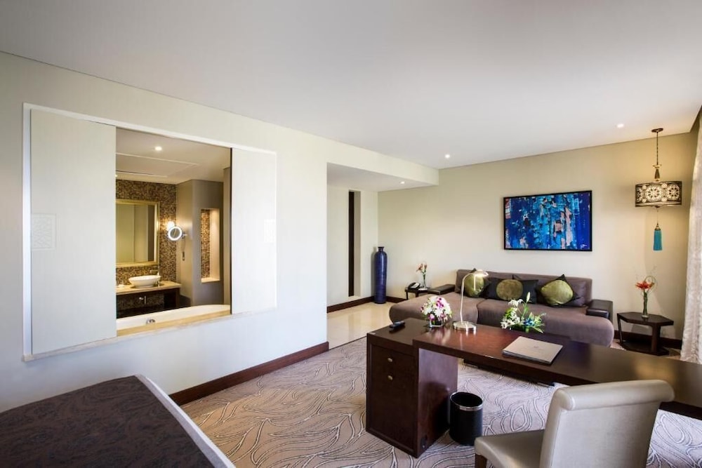 The Tower Plaza Hotel — Rooms in Dubai