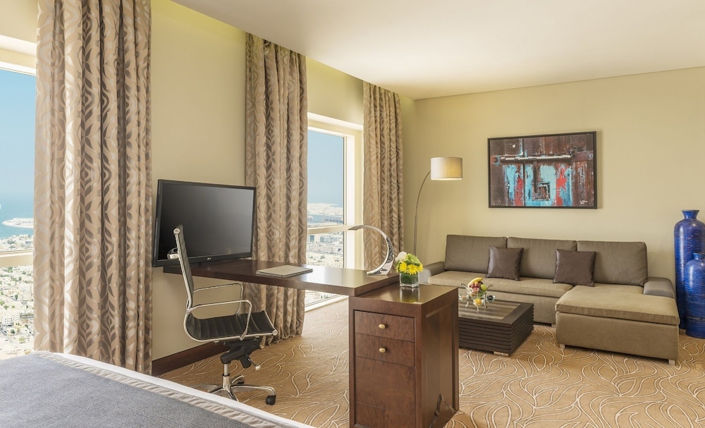 The Tower Plaza Hotel — Rooms in Dubai