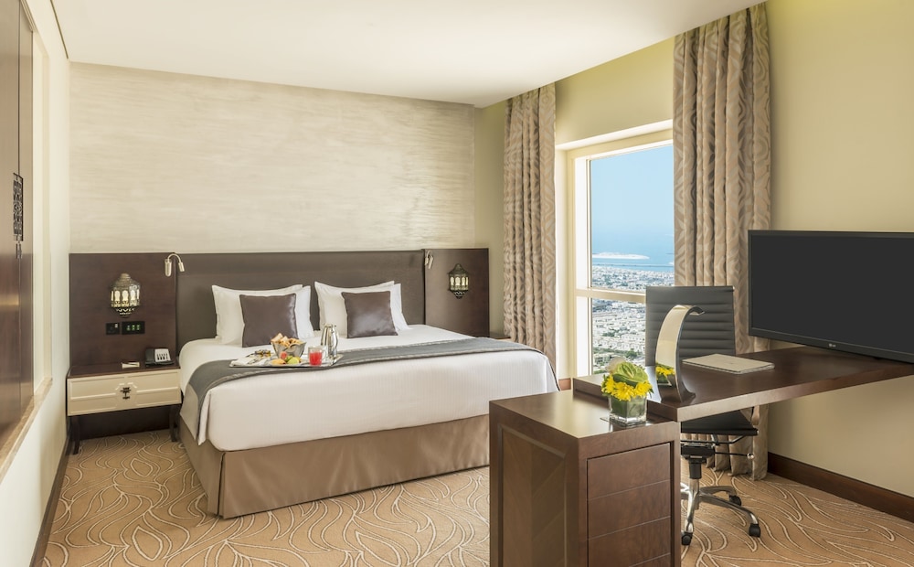 The Tower Plaza Hotel — Rooms in Dubai