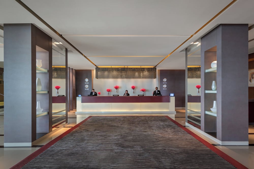 Park Rotana — Hotel building in Abu Dhabi