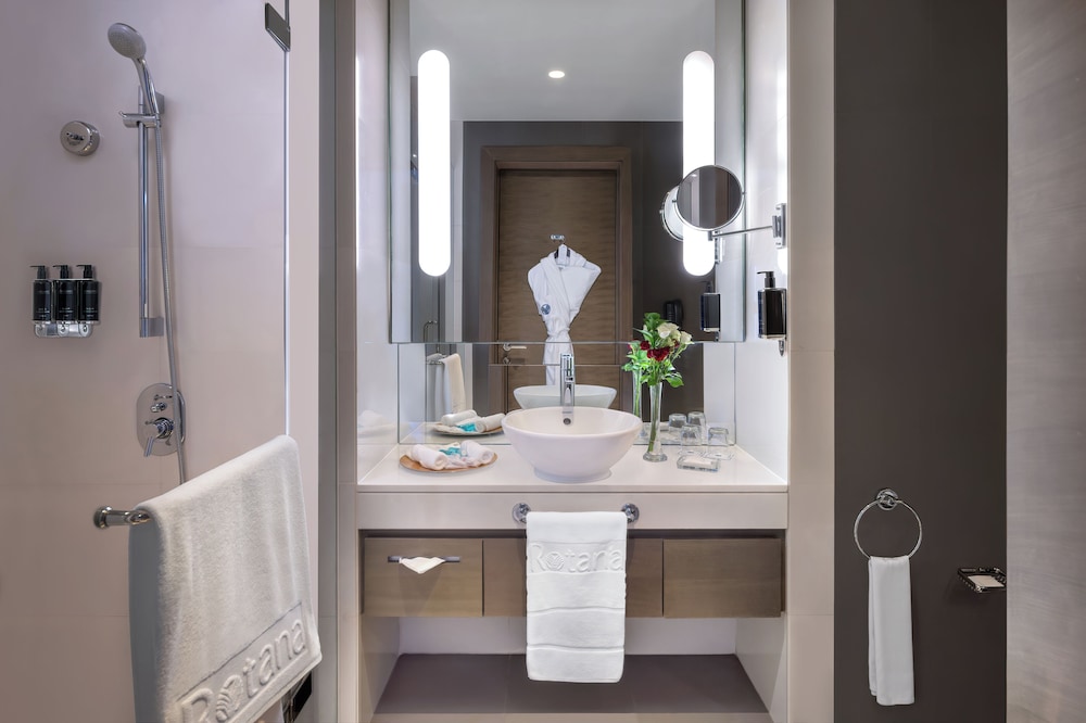 Park Rotana — Hotel rooms in Abu Dhabi