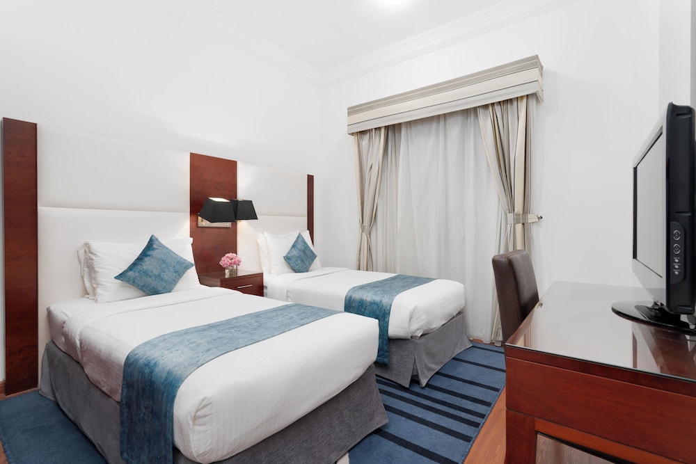 Golden Sands Hotel & Residences — Hotel rooms in Dubai