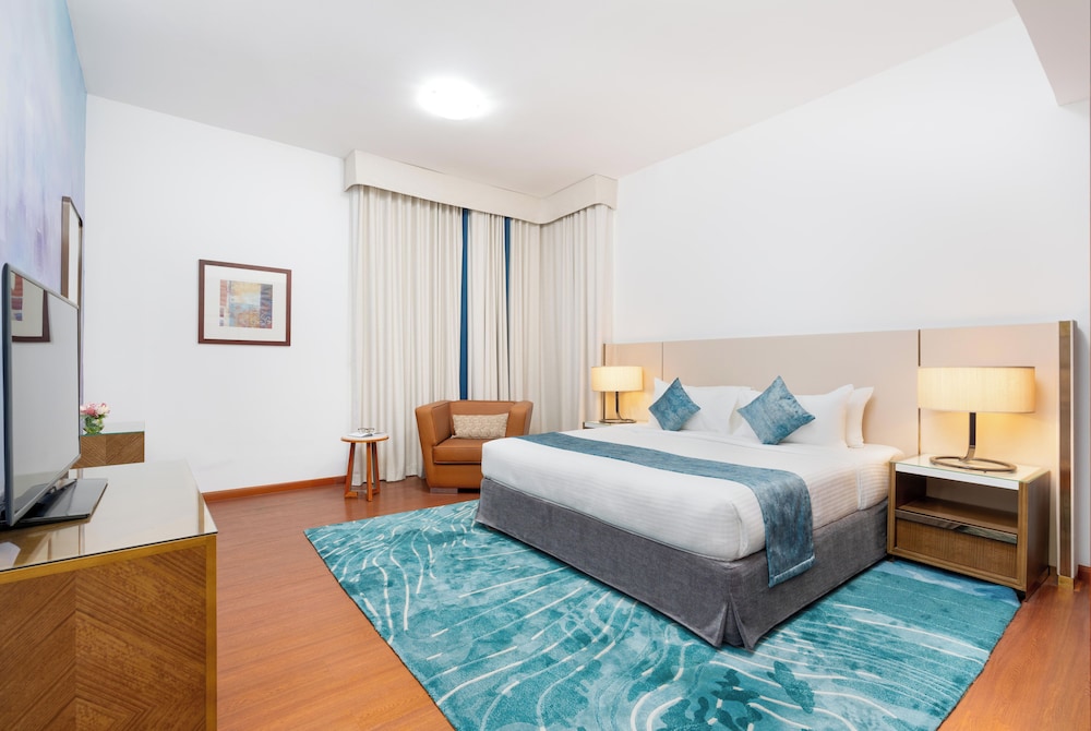 Golden Sands Hotel & Residences — Hotel rooms in Dubai