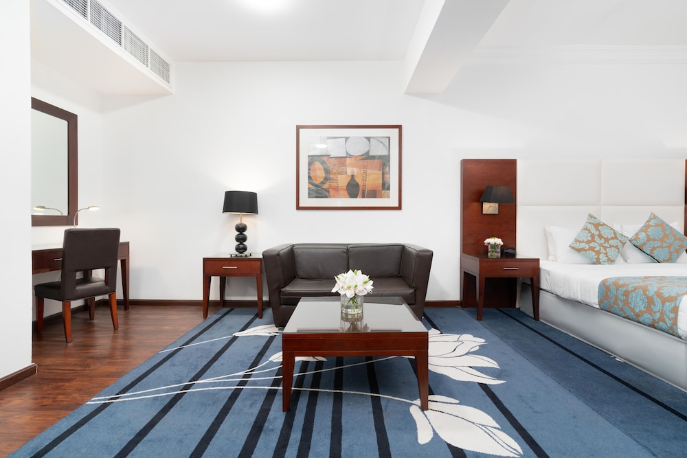 Golden Sands Hotel & Residences — Hotel rooms in Dubai