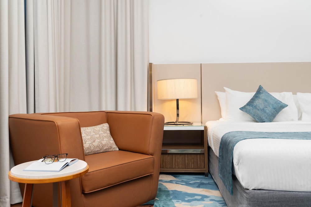 Golden Sands Hotel & Residences — Hotel rooms in Dubai