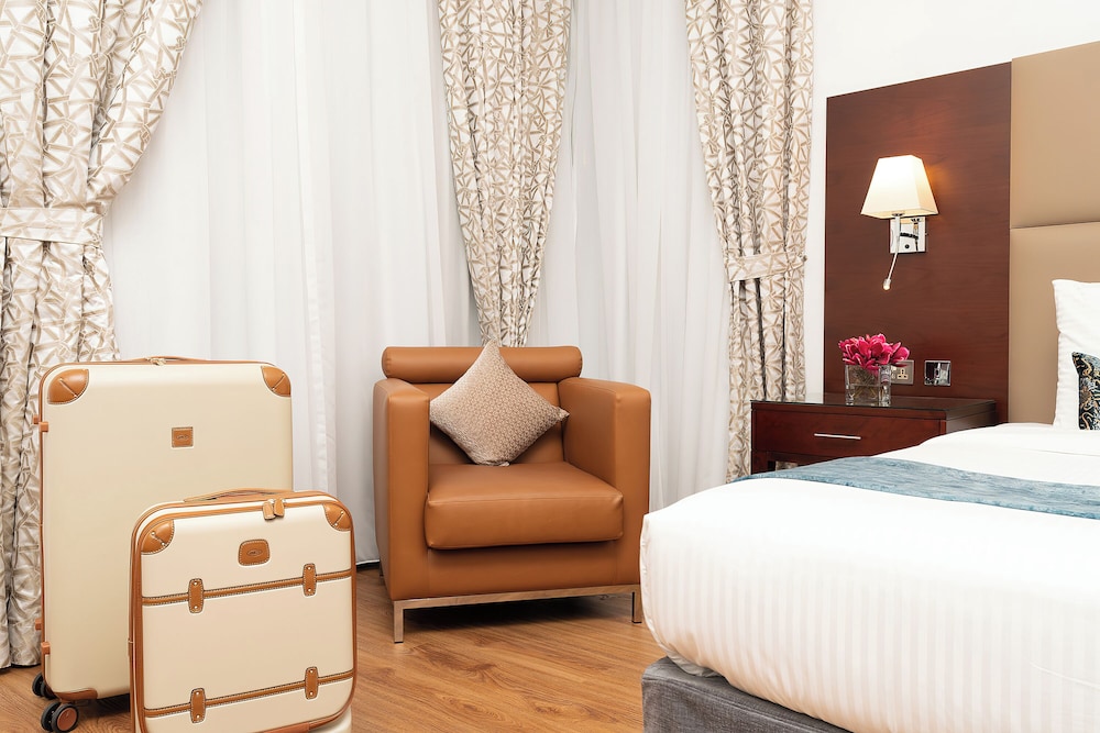 Golden Sands Hotel & Residences — Hotel rooms in Dubai